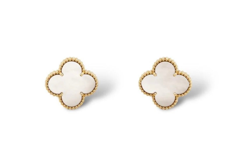 Pearlaire White Earrings