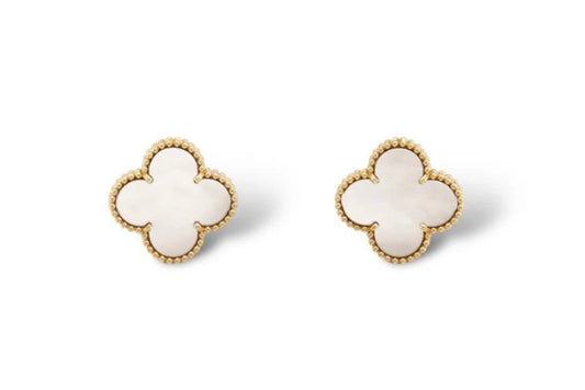 Pearlaire White Earrings