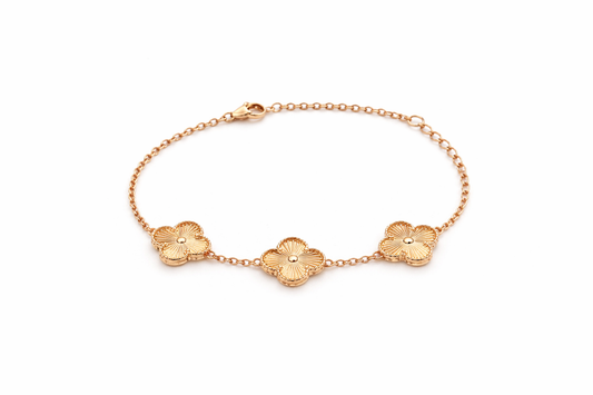 Amora Trinity Clover Bracelet