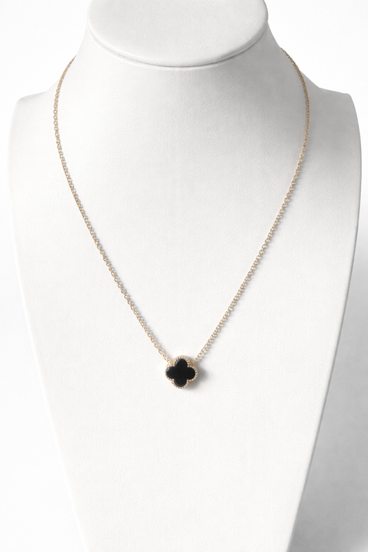 Amora Noir Clover Pendant