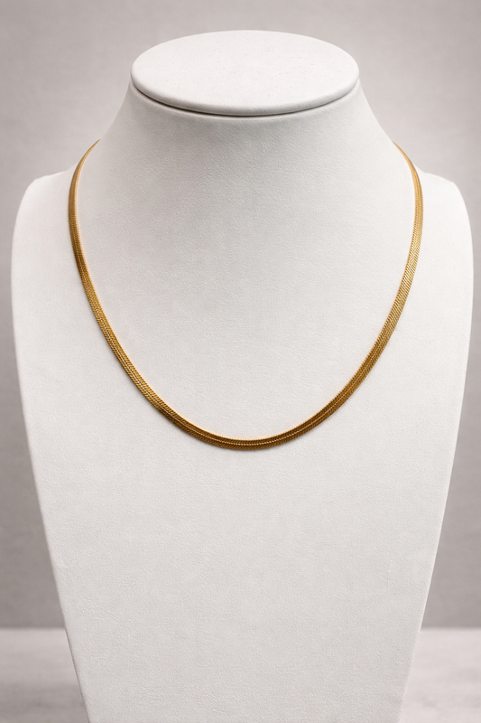 Amora Sleek Herringbone Chain